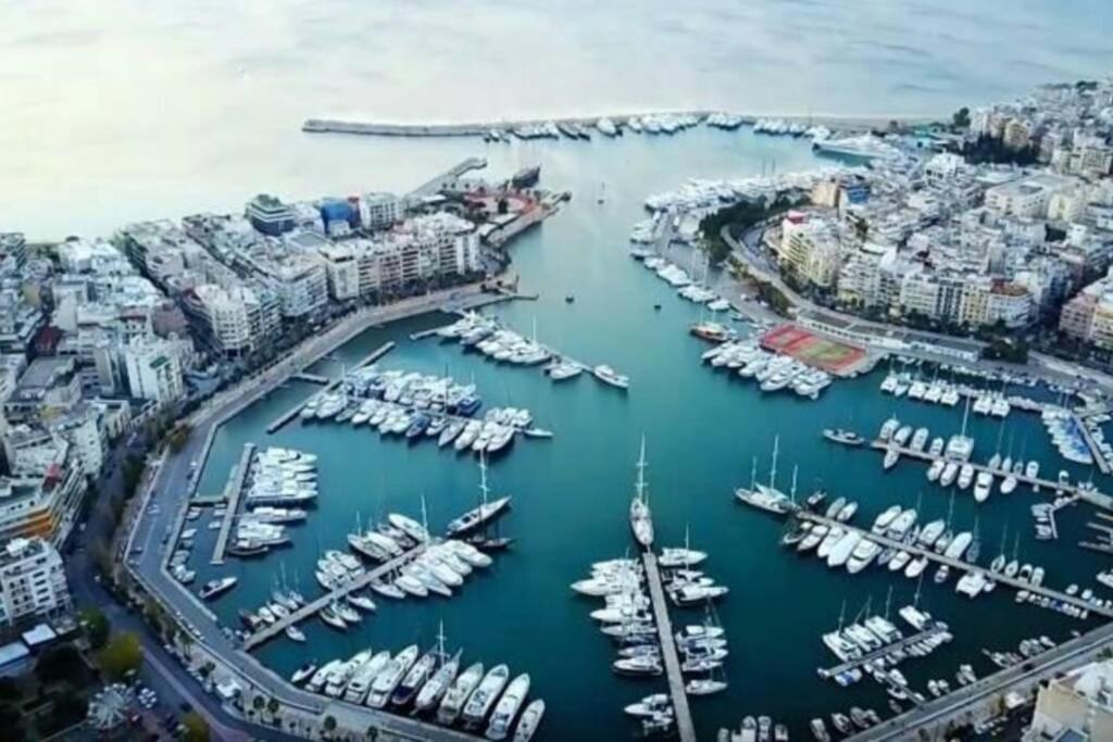 Beautiful And Comfortable Apartment At Marina Zeas Piräus Exterior foto