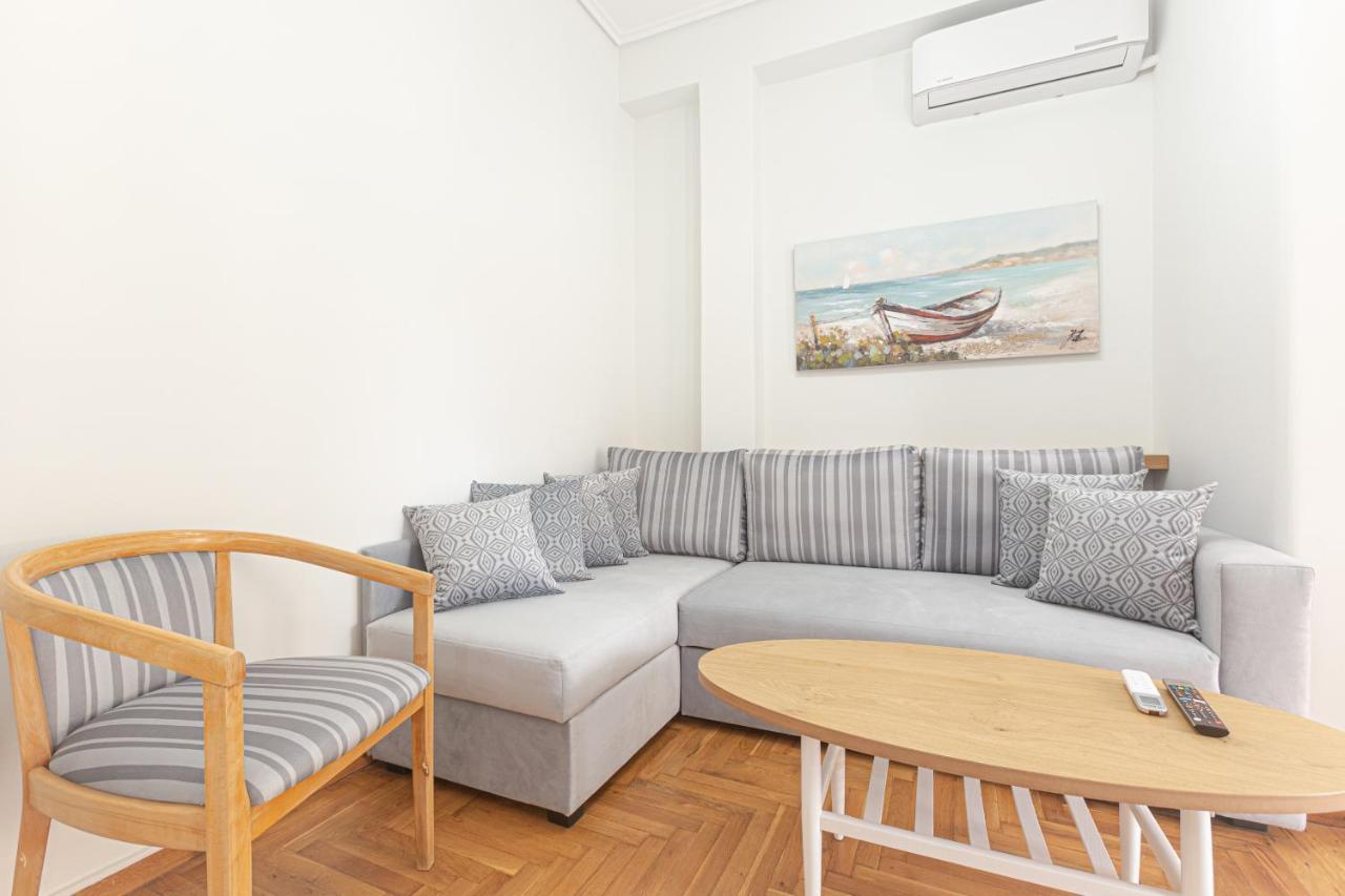 Beautiful And Comfortable Apartment At Marina Zeas Piräus Exterior foto