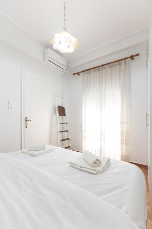 Beautiful And Comfortable Apartment At Marina Zeas Piräus Exterior foto
