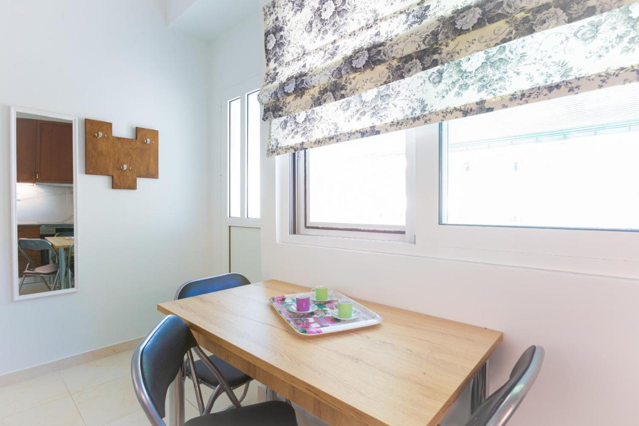 Beautiful And Comfortable Apartment At Marina Zeas Piräus Exterior foto